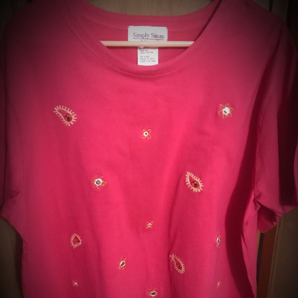 Simply Susan Woman’s Top